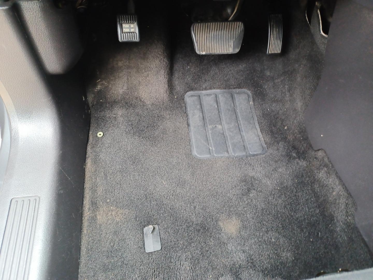 2007 GRAY /BLACK Ford Edge SEL FWD (2FMDK38C47B) with an 3.5L V6 DOHC 24V engine, 6-Speed Automatic Overdrive transmission, located at 2001 E. Lancaster, Ft. Worth, 76103, (817) 336-7000, 32.746181, -97.301018 - Photo#10